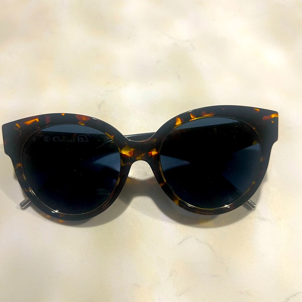 Christine Dior sun glass